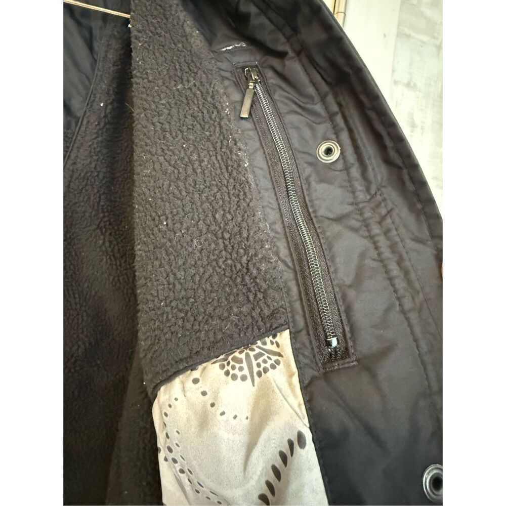 Columbia Jacket - Picture 5 of 6
